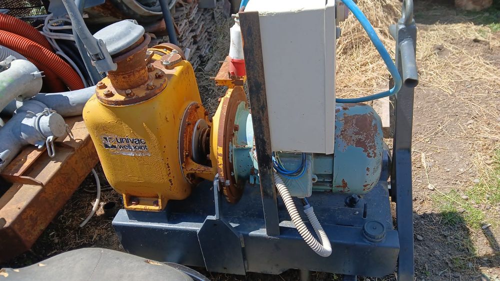 Pompa electrica  irigatii 380 de 75 kv adusa recent italia