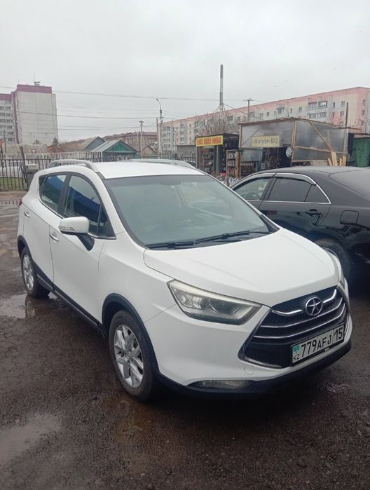 Продам JAC S3 2015 год