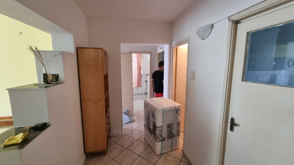 Inchiriez apartament zona str Petre Dulfu, 3 camere decomandat