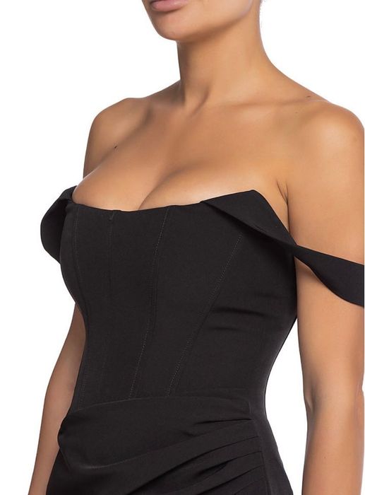 Cliche черна официална рокля с корсет