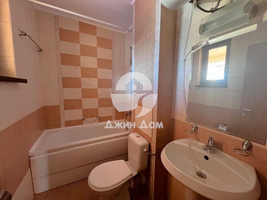 Продава се Двустаен апартамент в к.к. Слънчев бряг - 67 кв.м за 1083 €/кв.м - Снимка #7