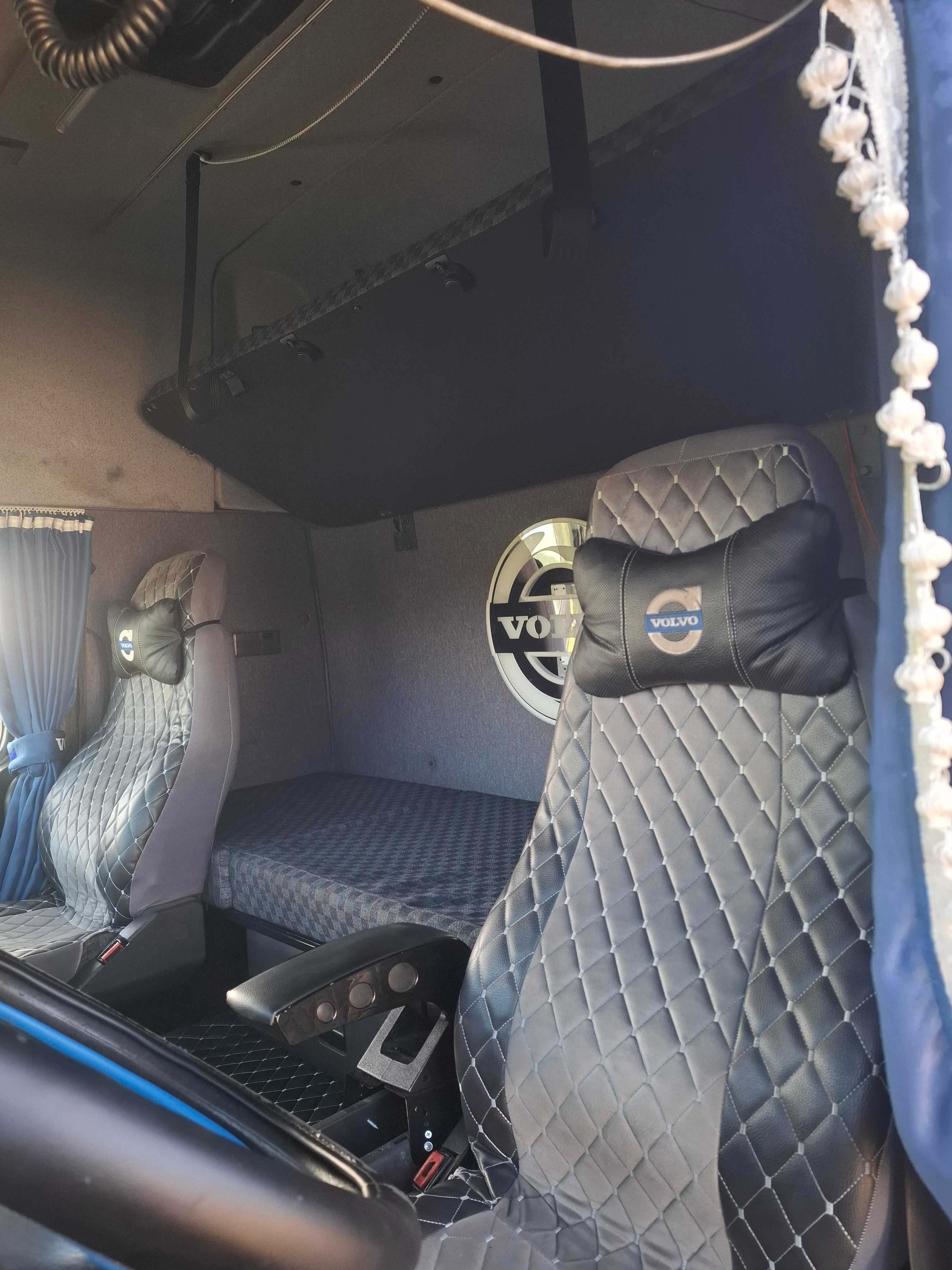 Продавам камион Volvo FH12
