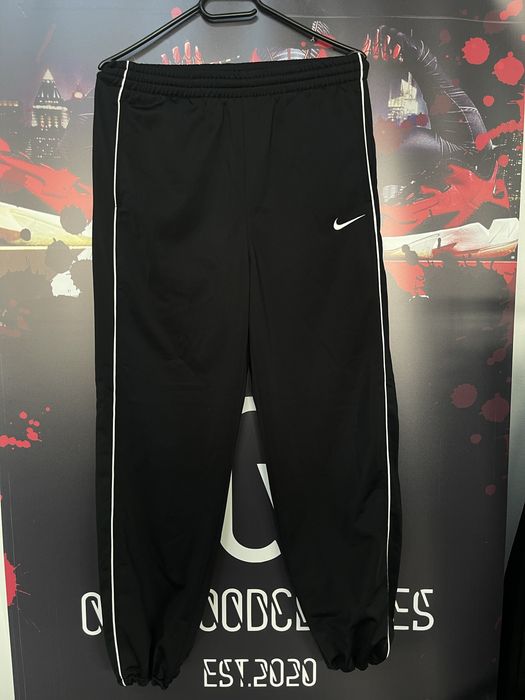 Pantaloni Nike 13-15 ani marimea XL