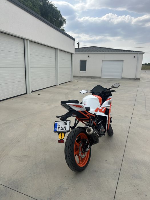 KTM RC 125 (2023)