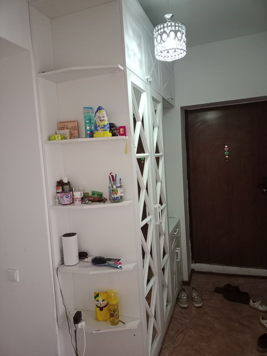 Прихожный новый.