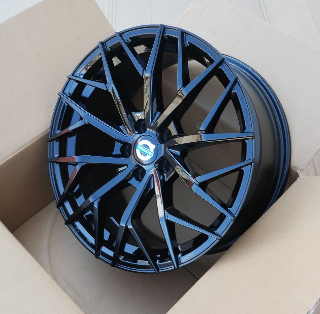 Jante 18 Volvo C30 C70 S40 S60 S80 V40 V50 V60 V90 XC40 XC60 XC70 XC90