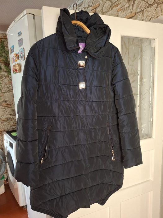 Продаётся зимняя удлинённая куртка, в отличном состояние б/у