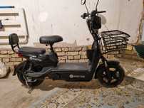 Moped Elektro skuter