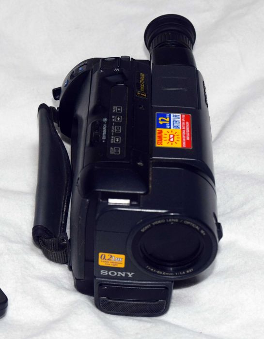 Camera video Sony  HI 8  si  JVC  VHS C