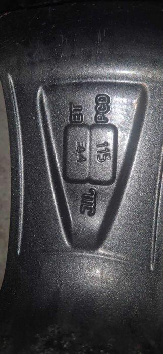 Джанти DEZENT 5х112 и гуми Dunlop Winter Sport 5 225/55R17