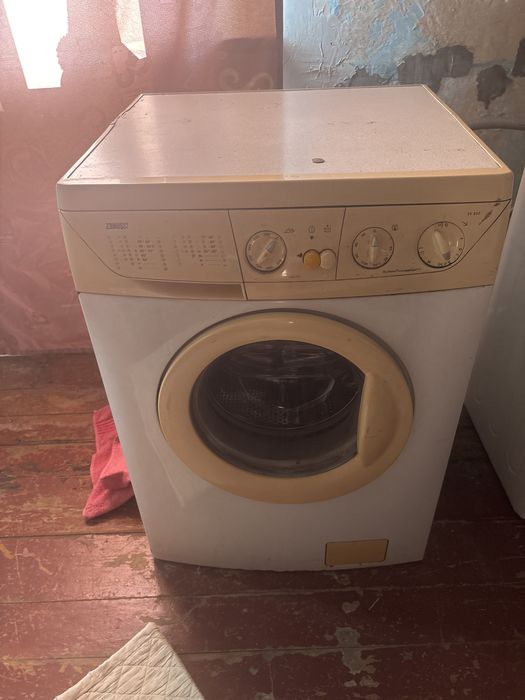 Стиральная машина zanussi