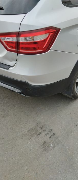 Задний бампер Веста SW Cross б/у.