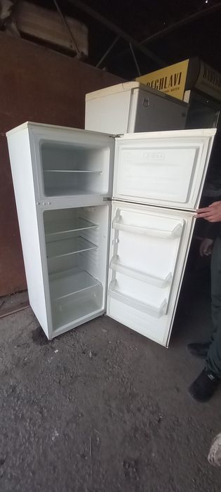 Срочно продаётся холодильник