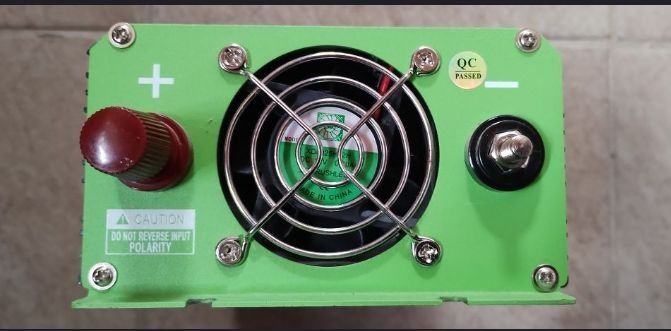 Vând invertor SINUS PUR Solid Volt