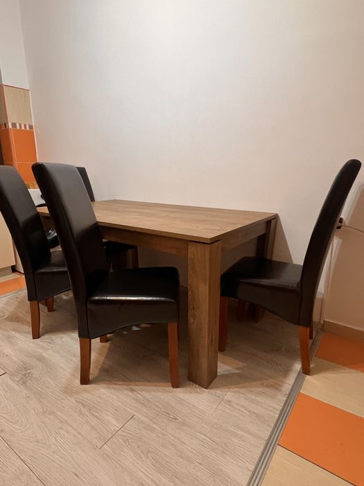 Masa si 4 scaune Jysk