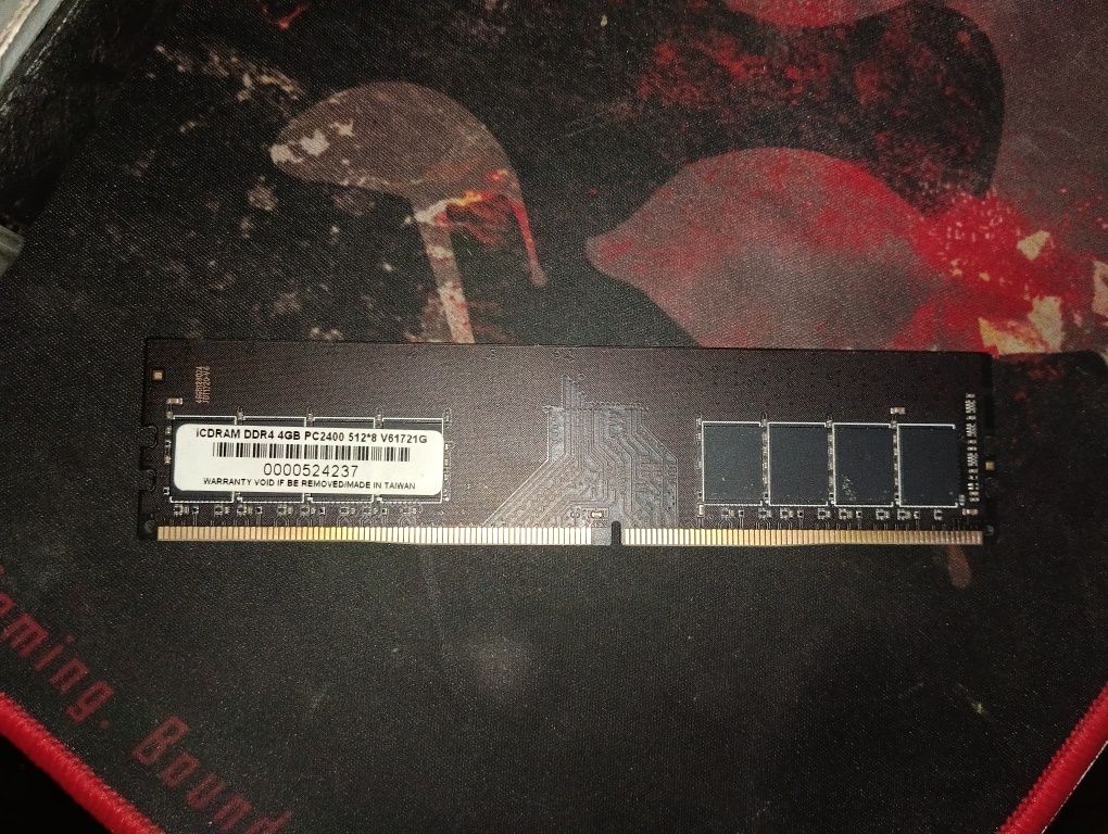 Оперативка DDR 4GB PC2400