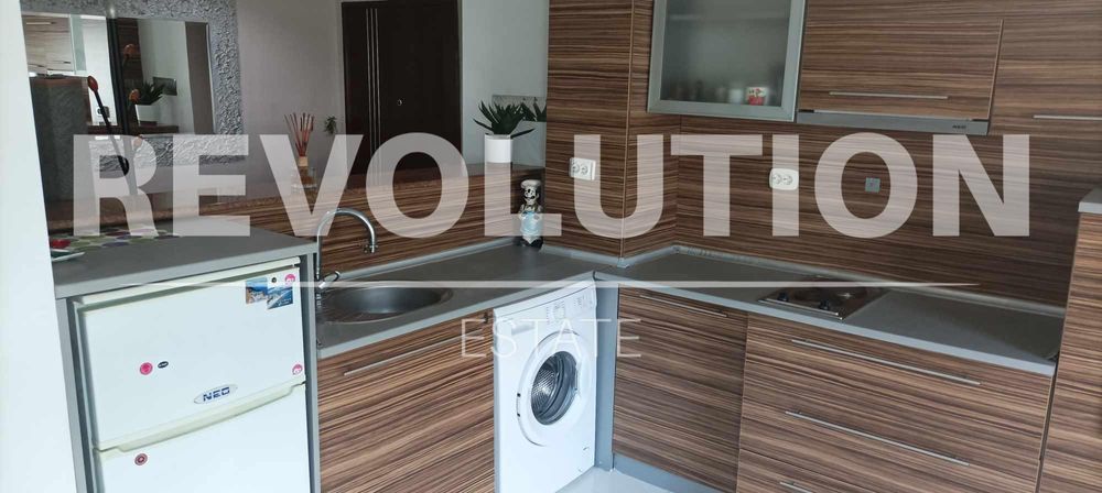 Дава се под наем Тристаен апартамент в Пловдив, Кършияка - 100 кв.м за 600 € - Снимка #2