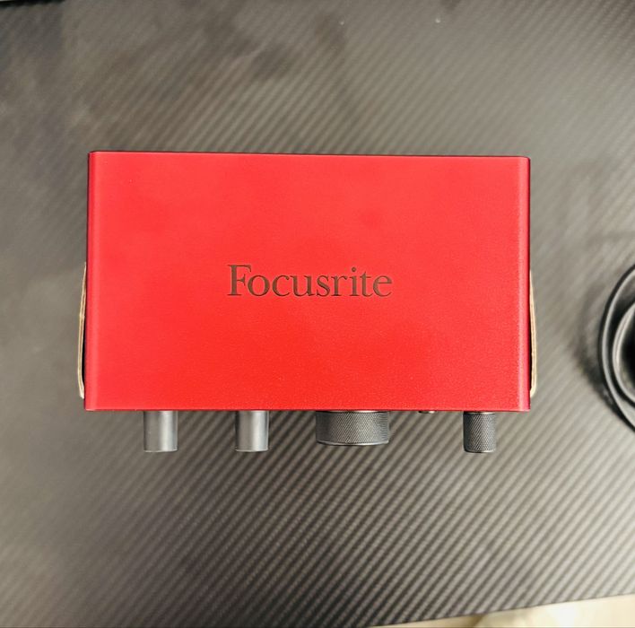 Placa de sunet scarlett solo