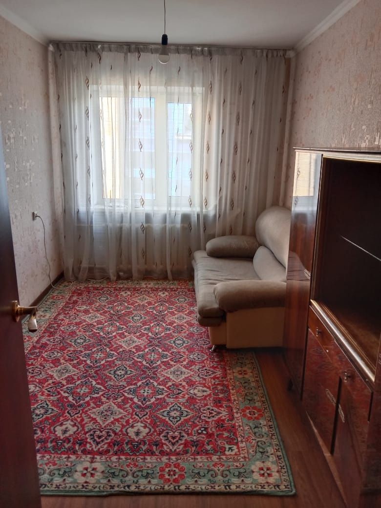 Продам квартиру 3х ком. Петрова 12 , 3 этаж