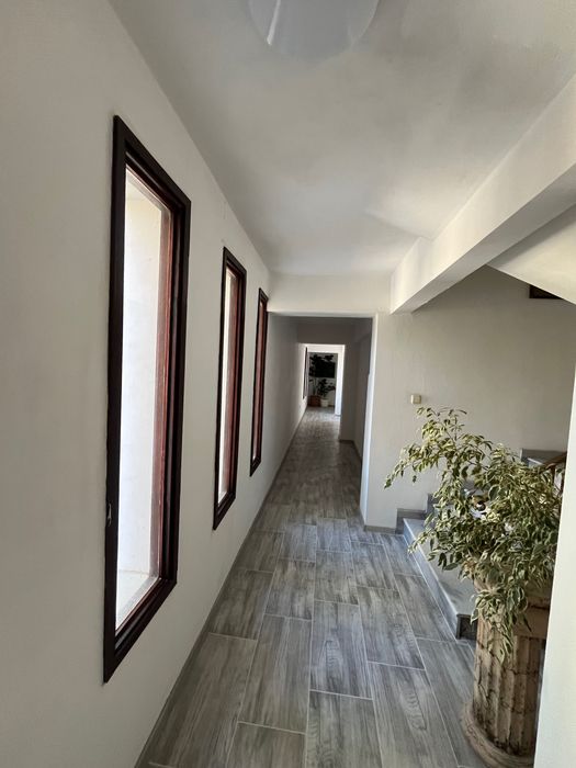 Продавам двустаен 82кв/м апартамент