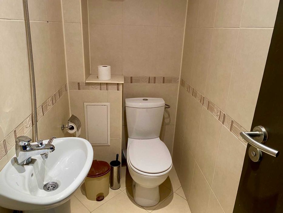 Дава се под наем Тристаен апартамент в Варна, Базар Левски - 100 кв.м за 612 € - Снимка #9