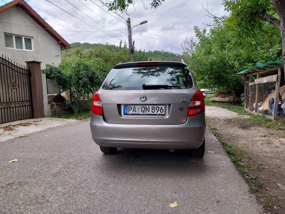 Vând Skoda Fabia An 2011 1,6 Motorină E 5