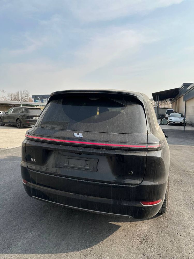 Lixiang Li 9 Ultra 2025