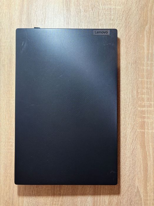 Leptop lenovo V15 G2 ITL  I7 8gbRAM  512gbRAM+ mouse si geantă cadou