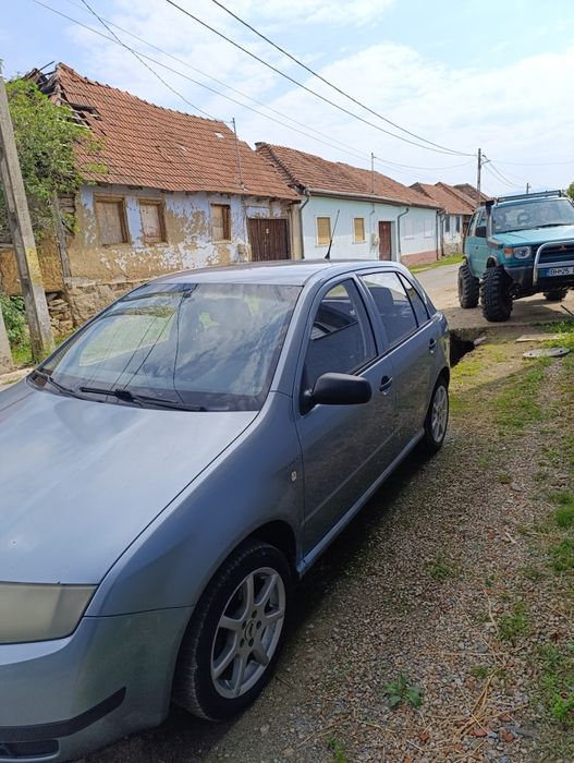 Vând Skoda Fabia