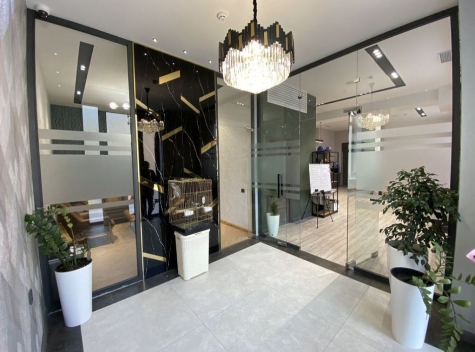 Продаётся  Стильный офис.  Шота Руставели.  Бон .