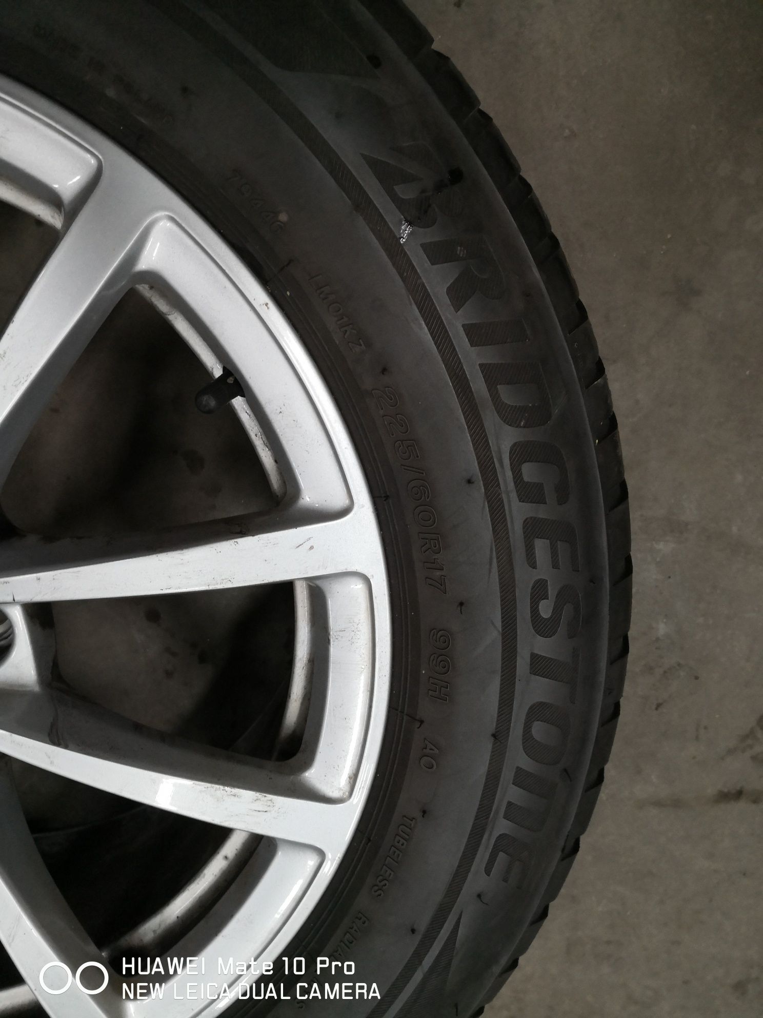 225 60 17 цола гуми Bridgestone dot 20 21
