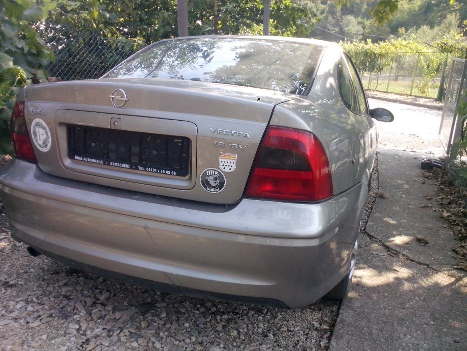 opel vectra 1.8 16v-115кс- за части