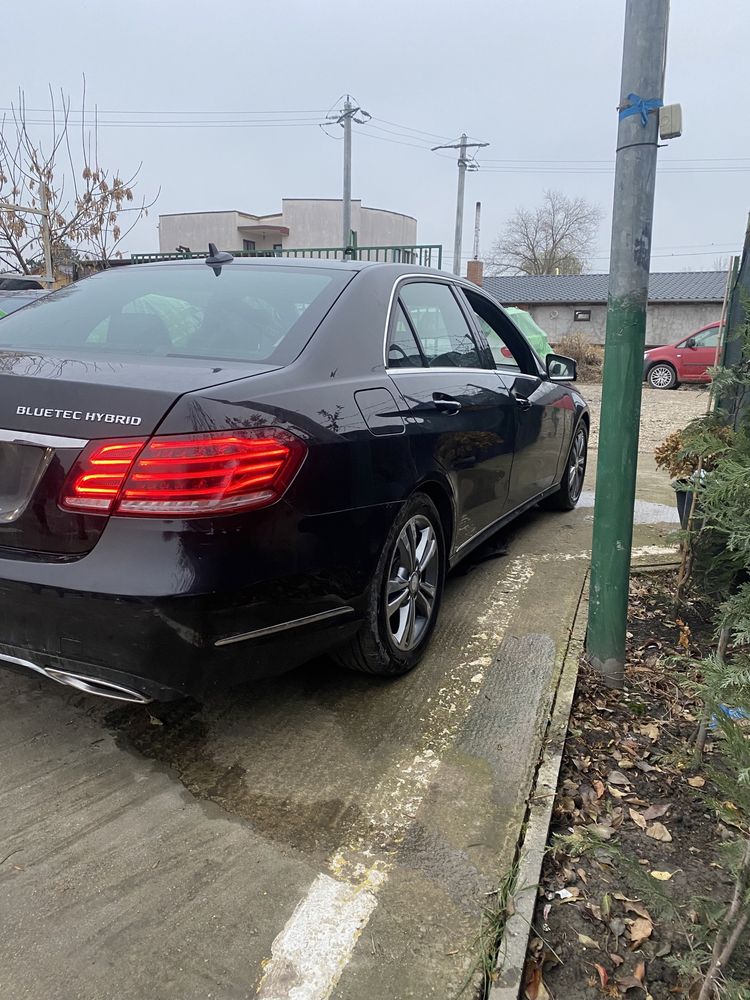 Aripă stânga spate Mercedes W212 facelift