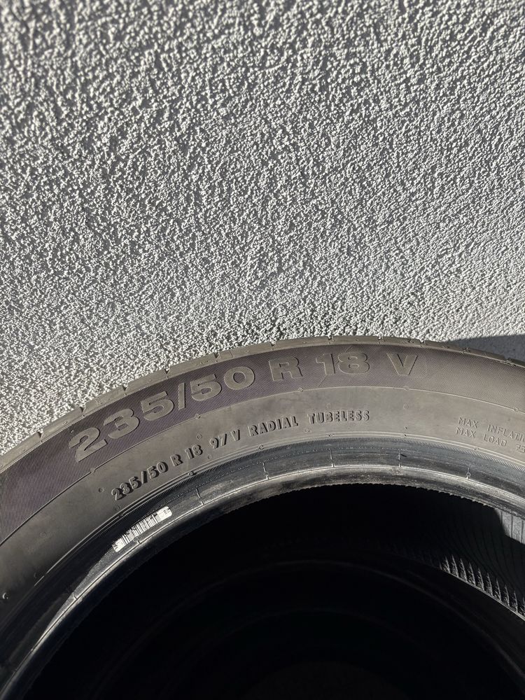 Гуми Continental 235/50/18