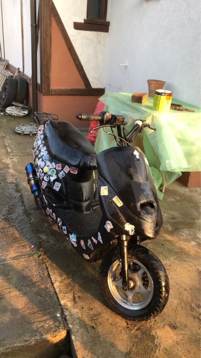 Scuter jinlun usor negociabil