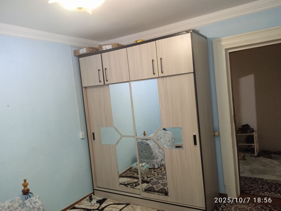 Карши шахар вокзал локомотив дом 4 хонали 2 та балконли квартира