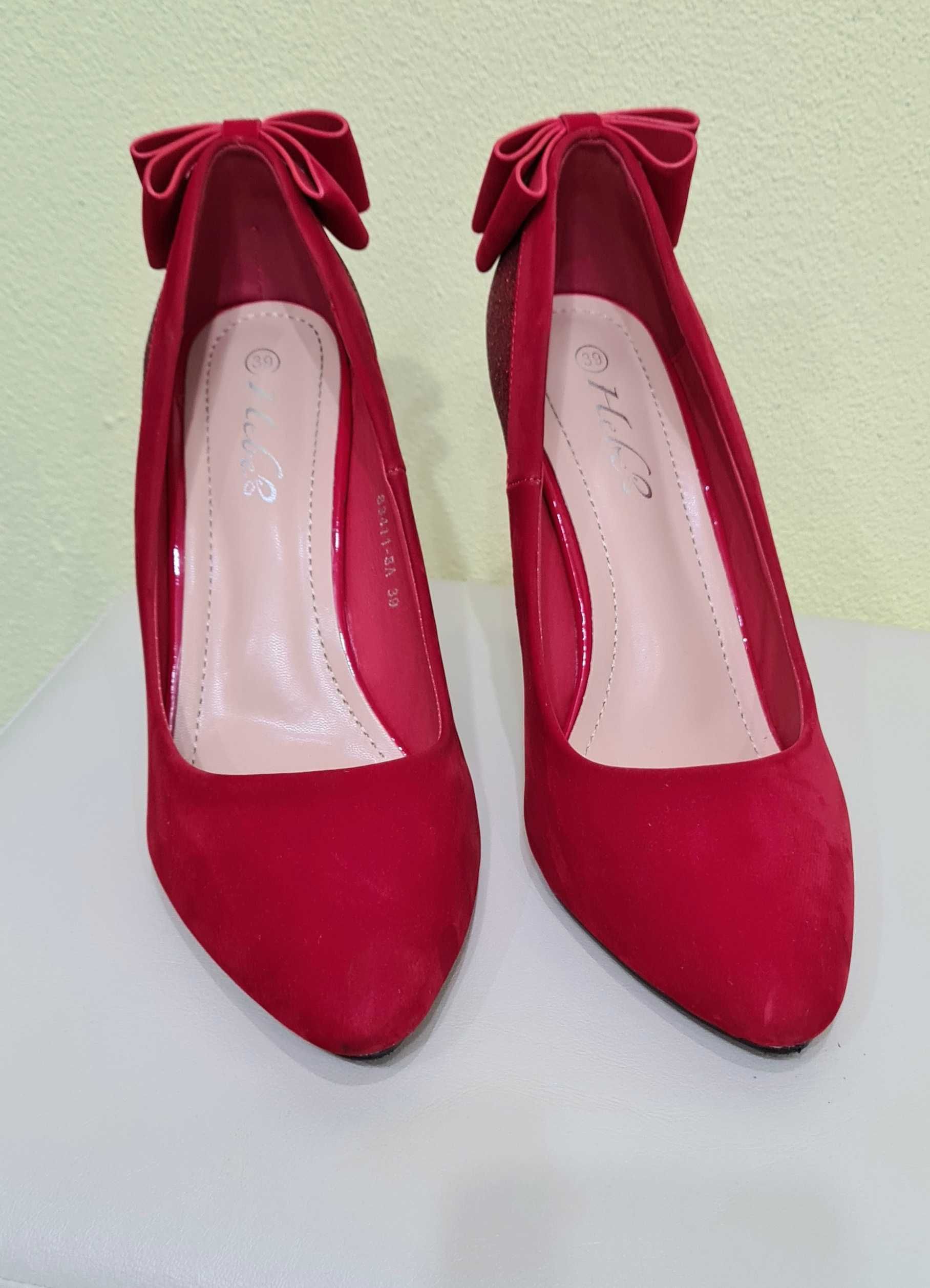 Официални, червени обувки, 39 номер