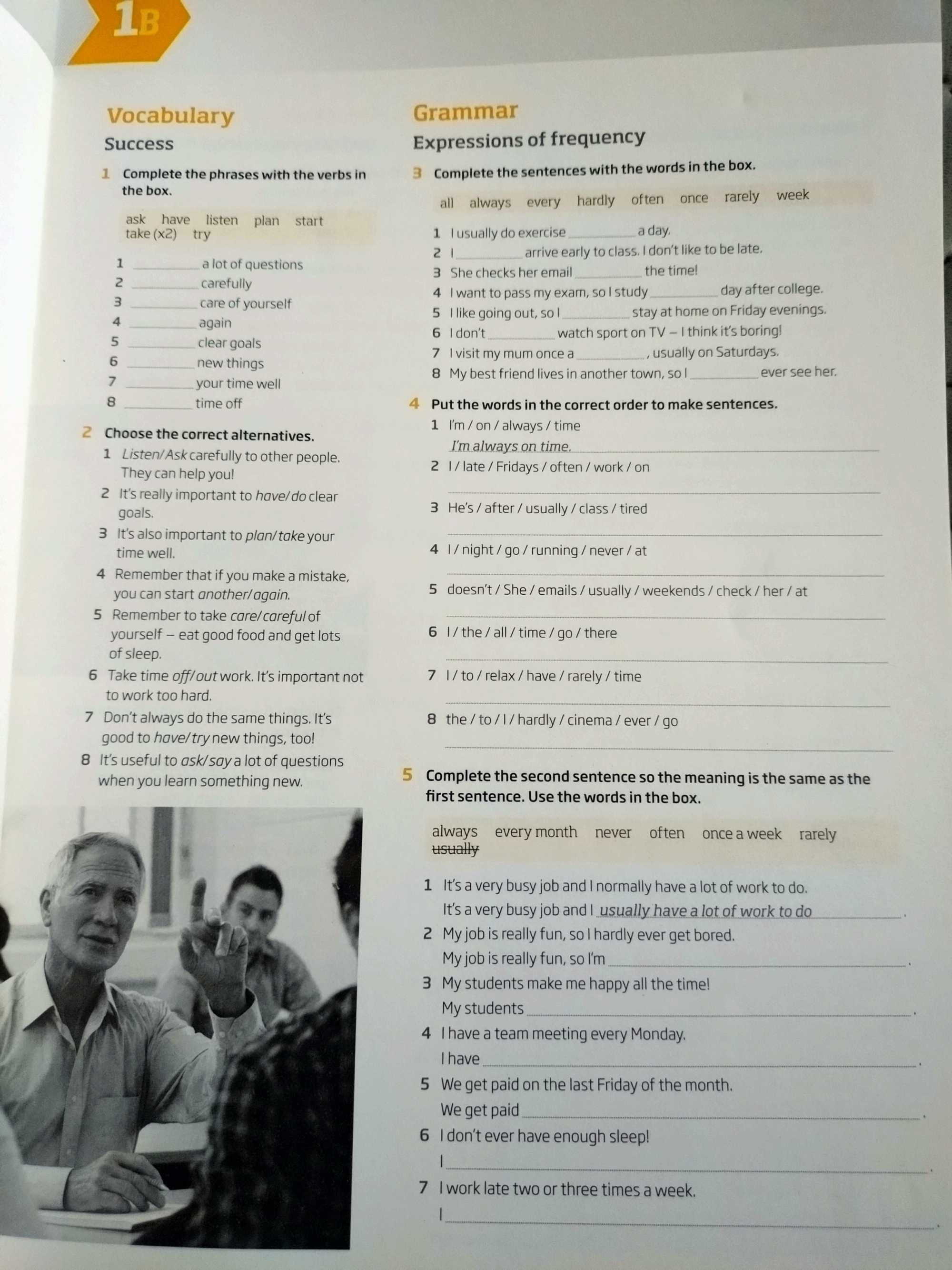 Комплект от учебник и учебна тетрадка по английски език Roadmap A2+