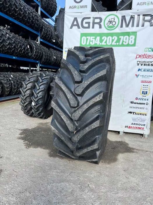 Anvelope noi radiale 650/75R32 pentru combina