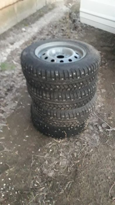Продам резину с дисками на 13