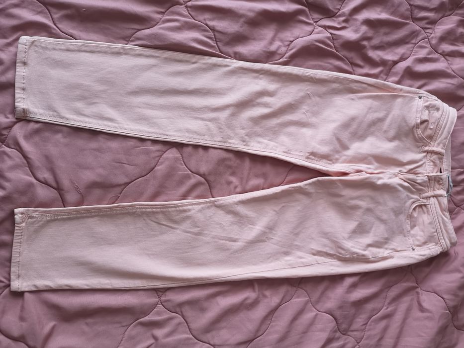 Mavi Jeans, Розови дънки