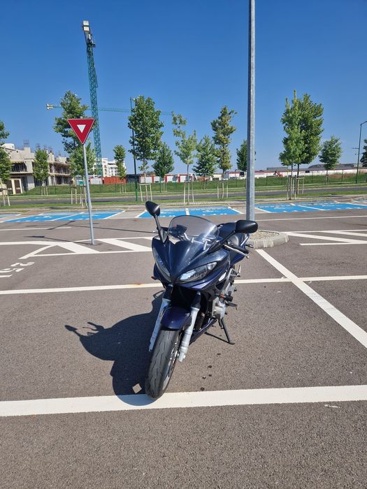 Vând motocicletă Yamaha FZ6S FAZER