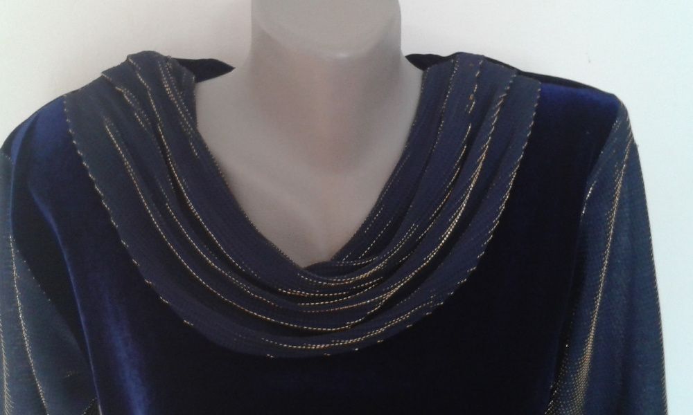 Красива дамска блуза