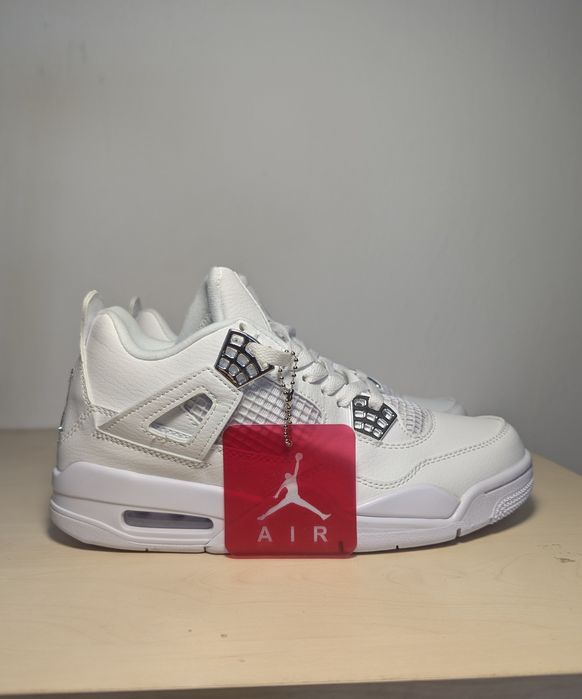 Nike Jordan 4 Pure Money (marimi: 36,39,42,44,45,46)