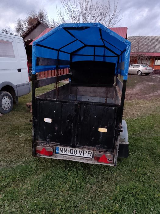De vânzare remorca auto