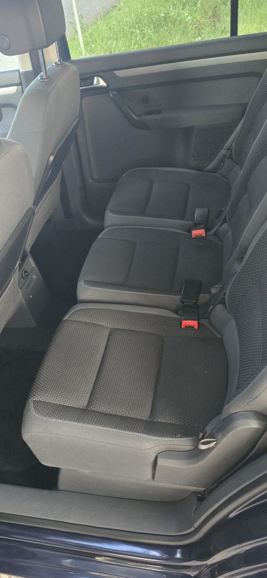 VW TOURAN/1.6tdi/ 2014/Navi / Climatronic/pilot/