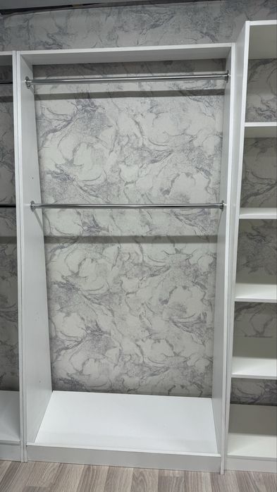 Срочно продам шкафы!