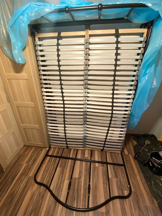 Pat IKEA - Cadru metalic / Somiere / Saltea