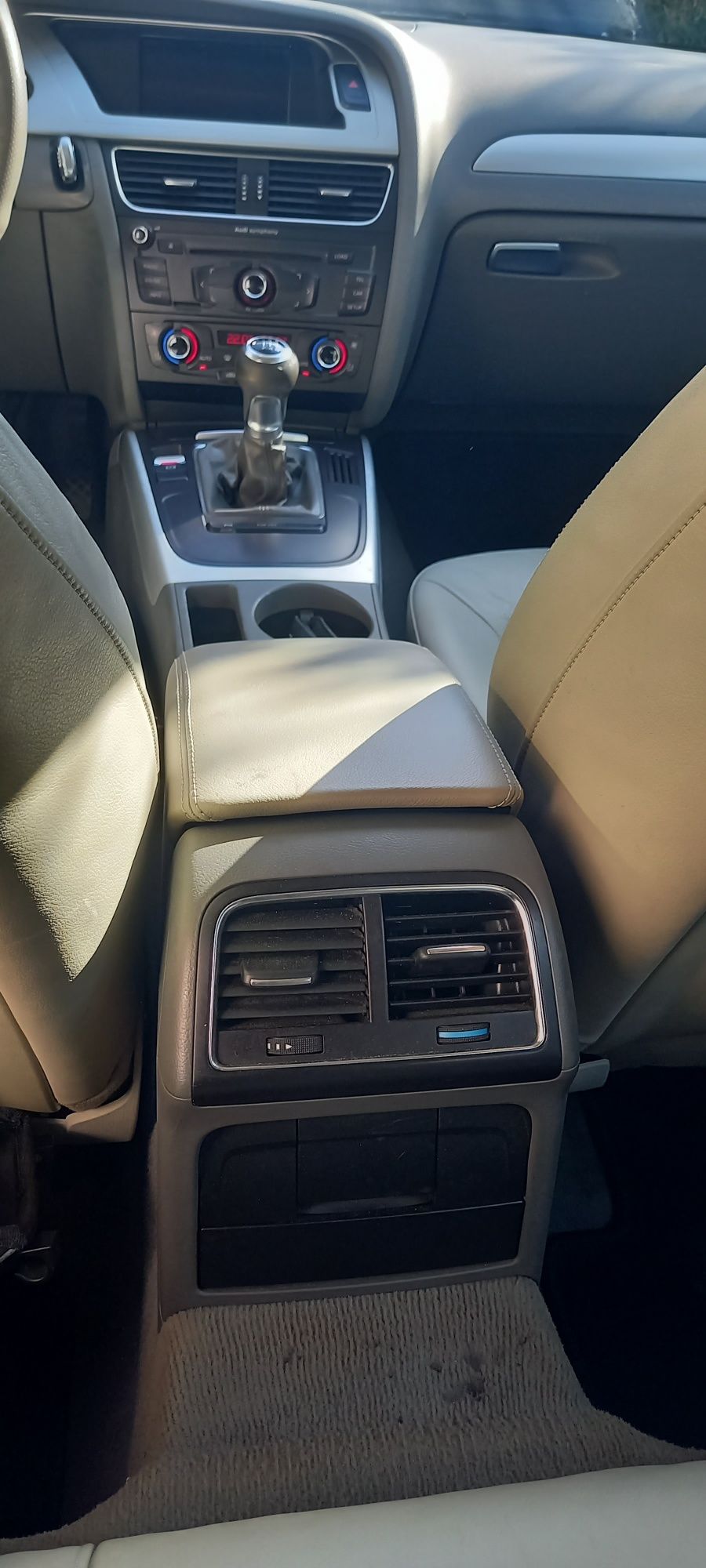 Audi a4 b8 avant 20tdi 2008 înmatriculat.