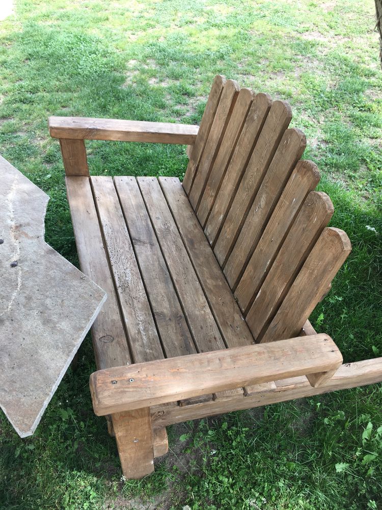 Дървени пейка и стол масив